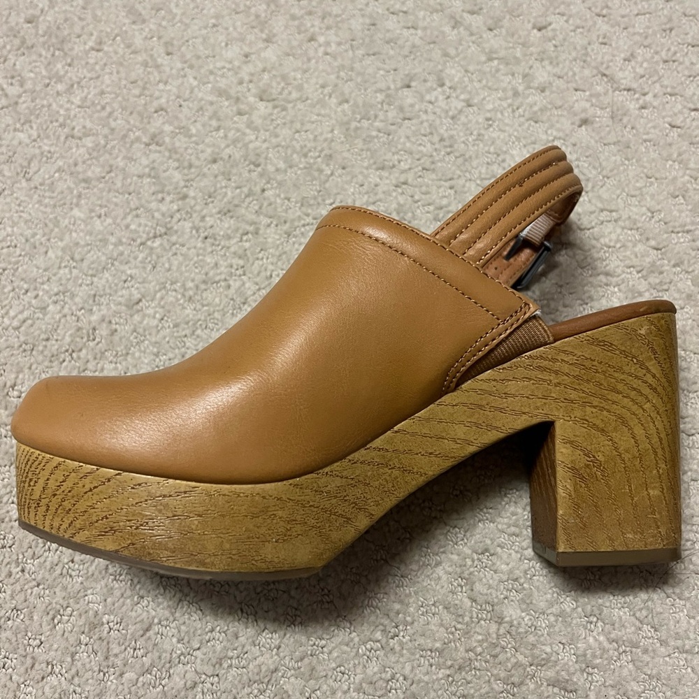 Universal Thread Clogs